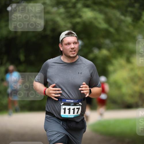 30.08.2026 - Elbe Triathlon Hamburg Antke Förster http://msf.ph/oto/10103570 30.08.2026 11:39:59 Laufen 1117 meine-sportfotos.de