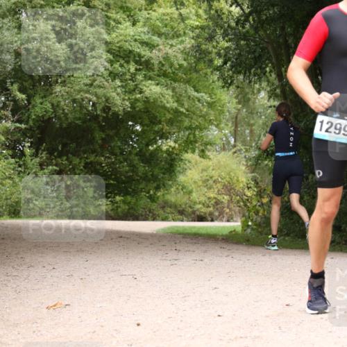 30.08.2026 - Elbe Triathlon Hamburg Antke Förster http://msf.ph/oto/10103583 30.08.2026 11:42:58 Laufen 1299 meine-sportfotos.de
