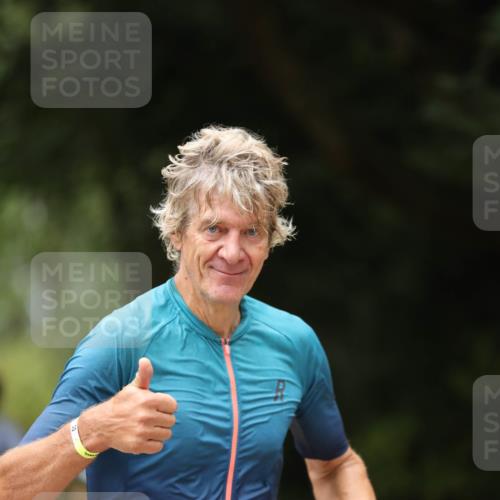 30.08.2026 - Elbe Triathlon Hamburg Antke Förster http://msf.ph/oto/10103586 30.08.2026 11:40:05 Laufen 768 meine-sportfotos.de