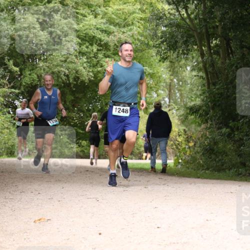 30.08.2026 - Elbe Triathlon Hamburg Antke Förster http://msf.ph/oto/10103591 30.08.2026 11:43:16 Laufen 173, 1338, 1248 meine-sportfotos.de