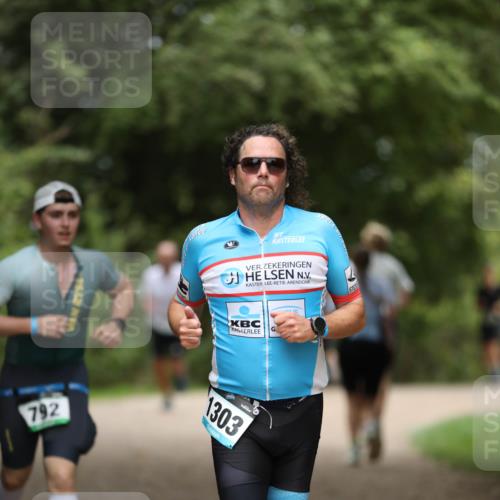 30.08.2026 - Elbe Triathlon Hamburg Antke Förster http://msf.ph/oto/10103592 30.08.2026 11:40:10 Laufen 792, 1303 meine-sportfotos.de