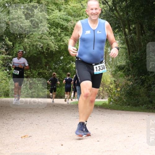 30.08.2026 - Elbe Triathlon Hamburg Antke Förster http://msf.ph/oto/10103601 30.08.2026 11:43:20 Laufen 873, 1338 meine-sportfotos.de