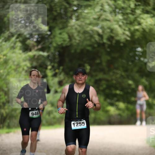 30.08.2026 - Elbe Triathlon Hamburg Antke Förster http://msf.ph/oto/10103616 30.08.2026 11:40:23 Laufen 946, 1255 meine-sportfotos.de