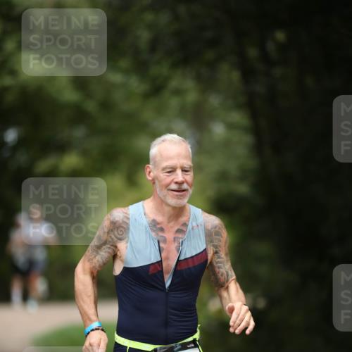 30.08.2026 - Elbe Triathlon Hamburg Antke Förster http://msf.ph/oto/10103658 30.08.2026 11:40:41 Laufen 1316 meine-sportfotos.de