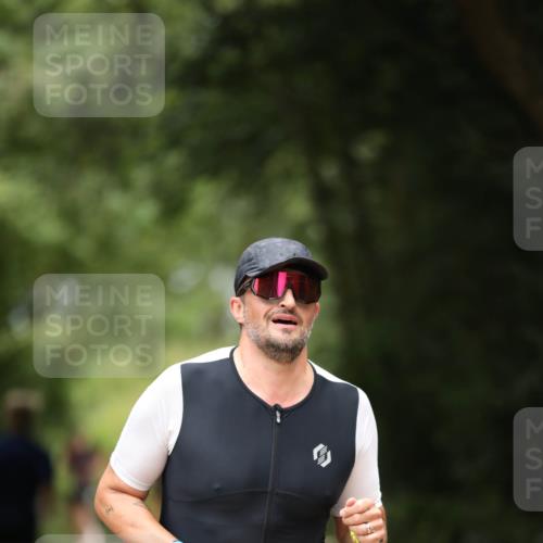 30.08.2026 - Elbe Triathlon Hamburg Antke Förster http://msf.ph/oto/10103668 30.08.2026 11:40:50 Laufen 1242 meine-sportfotos.de