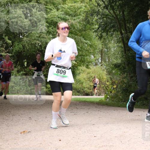 30.08.2026 - Elbe Triathlon Hamburg Antke Förster http://msf.ph/oto/10103671 30.08.2026 11:44:42 Laufen 809, 1294, 907 meine-sportfotos.de
