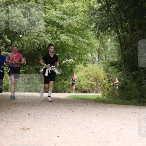30.08.2026 - Elbe Triathlon Hamburg Antke Förster http://msf.ph/oto/10103675 30.08.2026 11:44:44 Laufen 90 meine-sportfotos.de