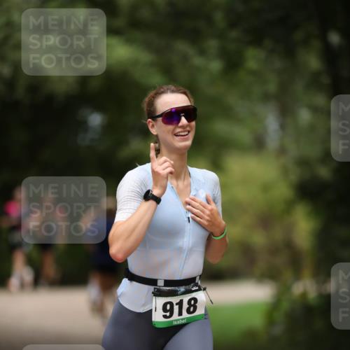 30.08.2026 - Elbe Triathlon Hamburg Antke Förster http://msf.ph/oto/10103678 30.08.2026 11:40:53 Laufen 918 meine-sportfotos.de