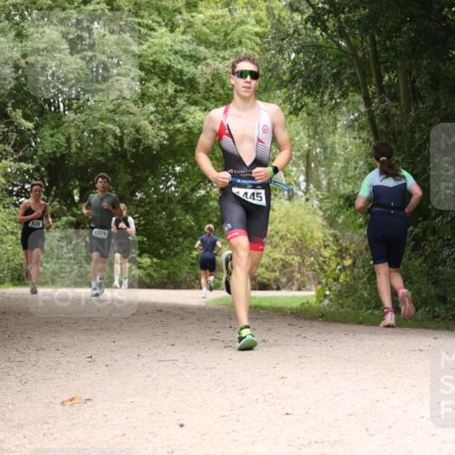 30.08.2026 - Elbe Triathlon Hamburg Antke Förster http://msf.ph/oto/10103693 30.08.2026 11:44:56 Laufen 828, 1379, 445 meine-sportfotos.de