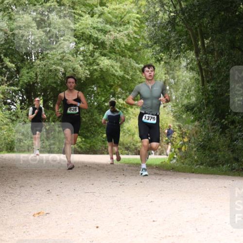 30.08.2026 - Elbe Triathlon Hamburg Antke Förster http://msf.ph/oto/10103699 30.08.2026 11:45:00 Laufen 828, 1379 meine-sportfotos.de