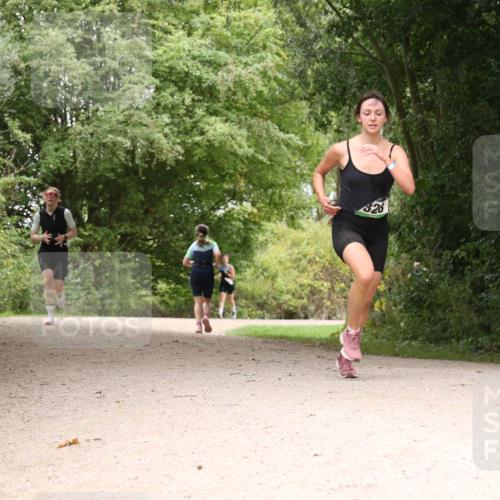 30.08.2026 - Elbe Triathlon Hamburg Antke Förster http://msf.ph/oto/10103705 30.08.2026 11:45:02 Laufen 826 meine-sportfotos.de