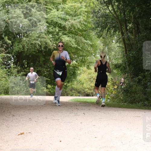 30.08.2026 - Elbe Triathlon Hamburg Antke Förster http://msf.ph/oto/10103721 30.08.2026 11:45:19 Laufen  meine-sportfotos.de