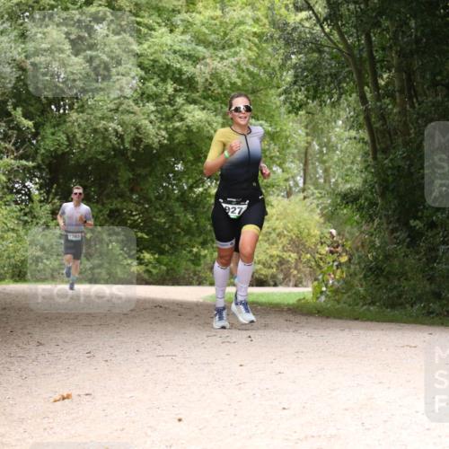 30.08.2026 - Elbe Triathlon Hamburg Antke Förster http://msf.ph/oto/10103723 30.08.2026 11:45:20 Laufen 1383, 927 meine-sportfotos.de