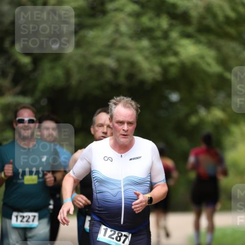 30.08.2026 - Elbe Triathlon Hamburg Antke Förster http://msf.ph/oto/10103726 30.08.2026 11:41:19 Laufen 21, 25, 1227, 1287 meine-sportfotos.de