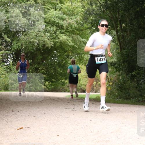 30.08.2026 - Elbe Triathlon Hamburg Antke Förster http://msf.ph/oto/10103755 30.08.2026 11:45:44 Laufen 965, 1421 meine-sportfotos.de