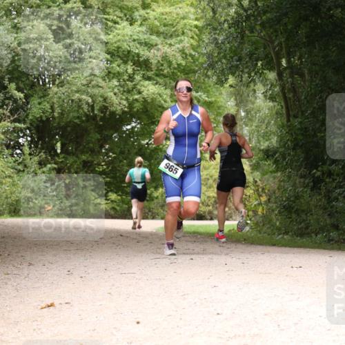 30.08.2026 - Elbe Triathlon Hamburg Antke Förster http://msf.ph/oto/10103761 30.08.2026 11:45:47 Laufen 965 meine-sportfotos.de