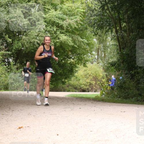 30.08.2026 - Elbe Triathlon Hamburg Antke Förster http://msf.ph/oto/10103789 30.08.2026 11:46:38 Laufen 82 meine-sportfotos.de