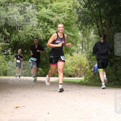 30.08.2026 - Elbe Triathlon Hamburg Antke Förster http://msf.ph/oto/10103791 30.08.2026 11:46:38 Laufen 1145, 82 meine-sportfotos.de