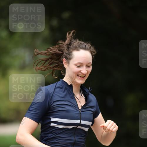 30.08.2026 - Elbe Triathlon Hamburg Antke Förster http://msf.ph/oto/10103800 30.08.2026 11:41:57 Laufen  meine-sportfotos.de