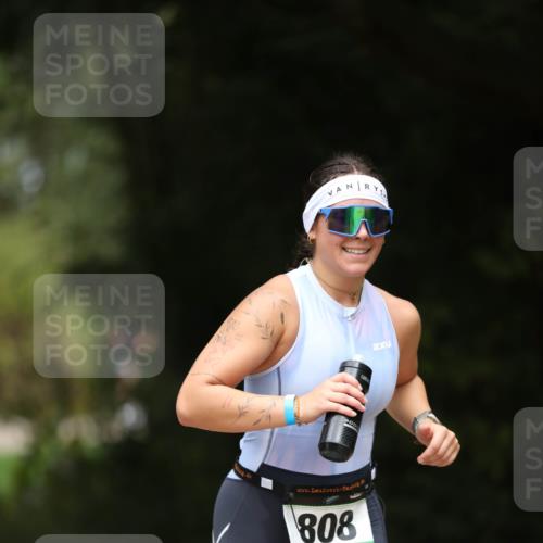 30.08.2026 - Elbe Triathlon Hamburg Antke Förster http://msf.ph/oto/10103824 30.08.2026 11:42:06 Laufen 808, 2 meine-sportfotos.de