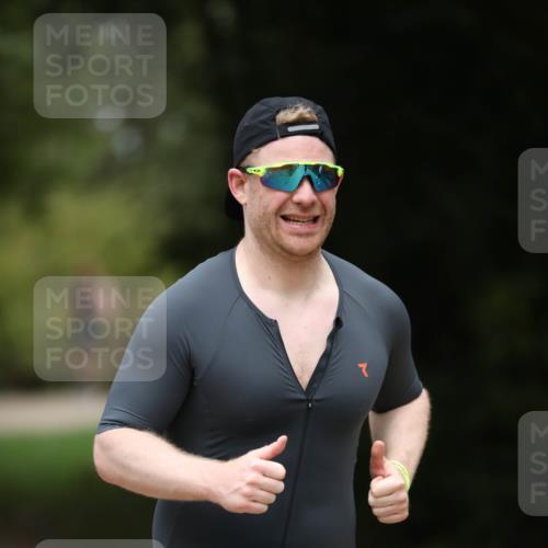 30.08.2026 - Elbe Triathlon Hamburg Antke Förster http://msf.ph/oto/10103832 30.08.2026 11:42:10 Laufen  meine-sportfotos.de