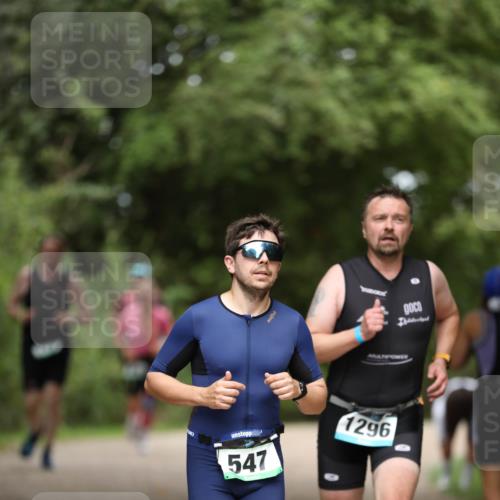 30.08.2026 - Elbe Triathlon Hamburg Antke Förster http://msf.ph/oto/10103842 30.08.2026 11:42:23 Laufen 547, 1296 meine-sportfotos.de