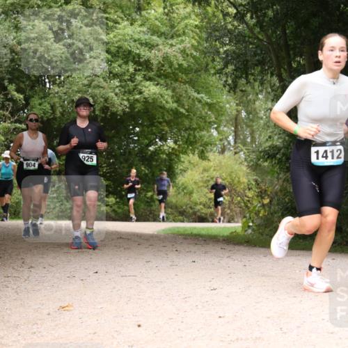 30.08.2026 - Elbe Triathlon Hamburg Antke Förster http://msf.ph/oto/10103861 30.08.2026 11:47:34 Laufen 904, 2, 925, 1412 meine-sportfotos.de