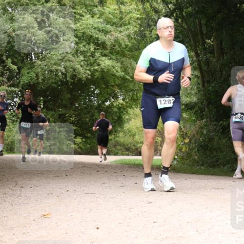 30.08.2026 - Elbe Triathlon Hamburg Antke Förster http://msf.ph/oto/10103877 30.08.2026 11:47:42 Laufen 1415, 1270, 1282, 1626 meine-sportfotos.de