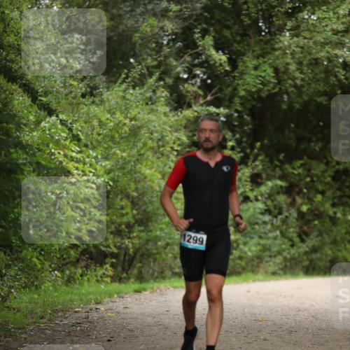 30.08.2026 - Elbe Triathlon Hamburg Antke Förster http://msf.ph/oto/10103882 30.08.2026 11:42:55 Laufen 1299 meine-sportfotos.de