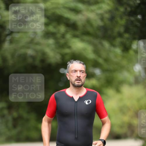 30.08.2026 - Elbe Triathlon Hamburg Antke Förster http://msf.ph/oto/10103888 30.08.2026 11:42:57 Laufen 0, 1299 meine-sportfotos.de