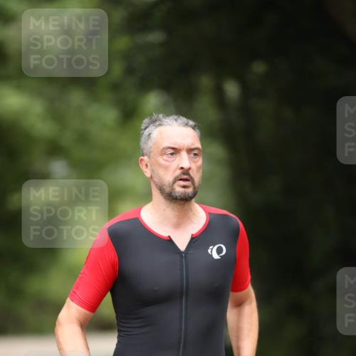 30.08.2026 - Elbe Triathlon Hamburg Antke Förster http://msf.ph/oto/10103890 30.08.2026 11:42:58 Laufen 1299 meine-sportfotos.de