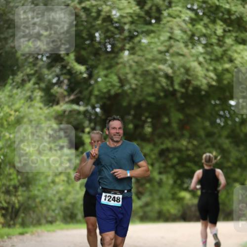 30.08.2026 - Elbe Triathlon Hamburg Antke Förster http://msf.ph/oto/10103892 30.08.2026 11:43:15 Laufen 1248 meine-sportfotos.de