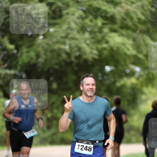 30.08.2026 - Elbe Triathlon Hamburg Antke Förster http://msf.ph/oto/10103898 30.08.2026 11:43:16 Laufen 1248 meine-sportfotos.de