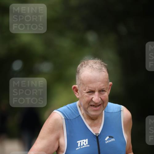 30.08.2026 - Elbe Triathlon Hamburg Antke Förster http://msf.ph/oto/10103912 30.08.2026 11:43:21 Laufen 1338 meine-sportfotos.de