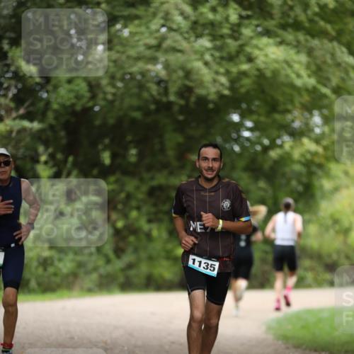 30.08.2026 - Elbe Triathlon Hamburg Antke Förster http://msf.ph/oto/10103926 30.08.2026 11:43:43 Laufen 1135 meine-sportfotos.de