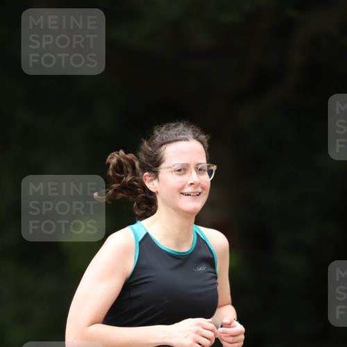 30.08.2026 - Elbe Triathlon Hamburg Antke Förster http://msf.ph/oto/10103968 30.08.2026 11:44:27 Laufen 894 meine-sportfotos.de