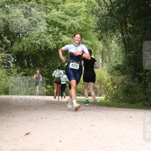 30.08.2026 - Elbe Triathlon Hamburg Antke Förster http://msf.ph/oto/10103973 30.08.2026 11:48:52 Laufen 822 meine-sportfotos.de