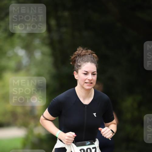 30.08.2026 - Elbe Triathlon Hamburg Antke Förster http://msf.ph/oto/10103990 30.08.2026 11:44:48 Laufen 907 meine-sportfotos.de