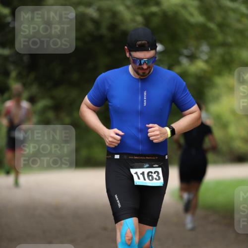 30.08.2026 - Elbe Triathlon Hamburg Antke Förster http://msf.ph/oto/10103994 30.08.2026 11:44:51 Laufen 1163 meine-sportfotos.de