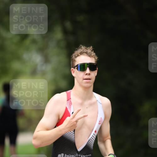 30.08.2026 - Elbe Triathlon Hamburg Antke Förster http://msf.ph/oto/10104004 30.08.2026 11:44:58 Laufen 15 meine-sportfotos.de