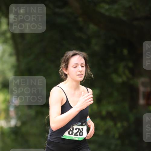 30.08.2026 - Elbe Triathlon Hamburg Antke Förster http://msf.ph/oto/10104016 30.08.2026 11:45:04 Laufen 828 meine-sportfotos.de