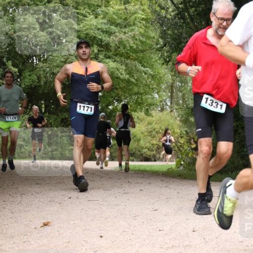 30.08.2026 - Elbe Triathlon Hamburg Antke Förster http://msf.ph/oto/10104025 30.08.2026 11:49:30 Laufen 1128, 1373, 1171, 1331, 1281 meine-sportfotos.de