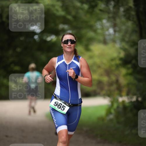 30.08.2026 - Elbe Triathlon Hamburg Antke Förster http://msf.ph/oto/10104070 30.08.2026 11:45:48 Laufen 965 meine-sportfotos.de