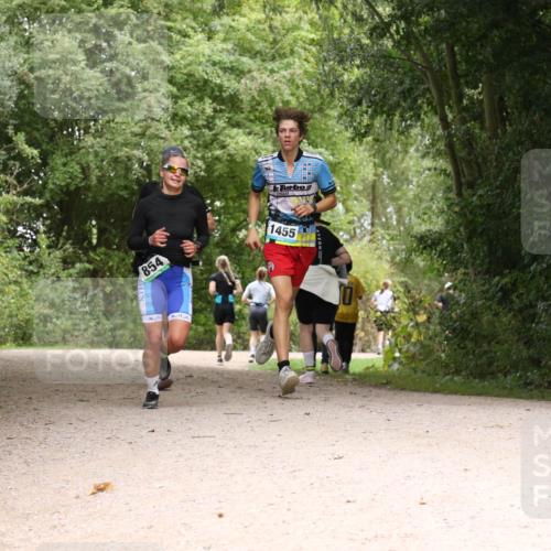 30.08.2026 - Elbe Triathlon Hamburg Antke Förster http://msf.ph/oto/10104075 30.08.2026 11:50:02 Laufen 854, 1455 meine-sportfotos.de
