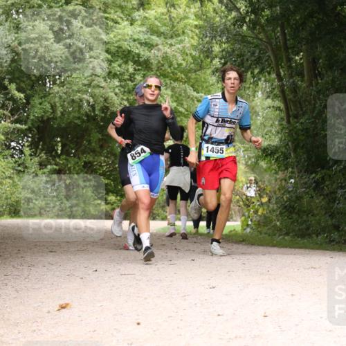 30.08.2026 - Elbe Triathlon Hamburg Antke Förster http://msf.ph/oto/10104077 30.08.2026 11:50:03 Laufen 854, 1455 meine-sportfotos.de