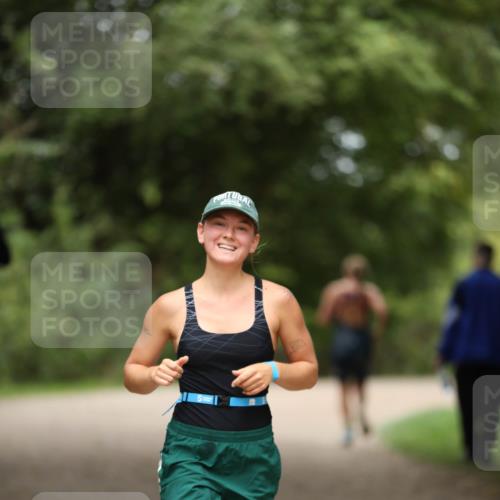 30.08.2026 - Elbe Triathlon Hamburg Antke Förster http://msf.ph/oto/10104082 30.08.2026 11:46:17 Laufen  meine-sportfotos.de