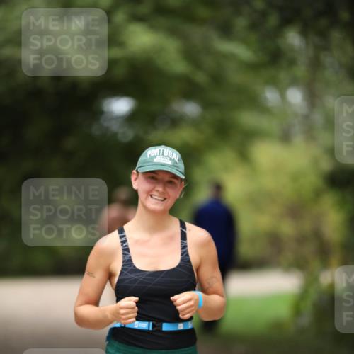 30.08.2026 - Elbe Triathlon Hamburg Antke Förster http://msf.ph/oto/10104084 30.08.2026 11:46:18 Laufen  meine-sportfotos.de