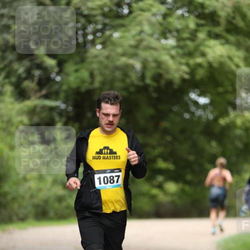 30.08.2026 - Elbe Triathlon Hamburg Antke Förster http://msf.ph/oto/10104086 30.08.2026 11:46:20 Laufen 1087 meine-sportfotos.de