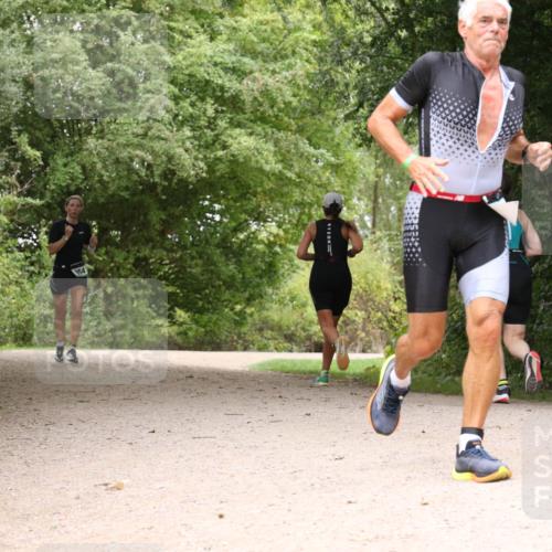 30.08.2026 - Elbe Triathlon Hamburg Antke Förster http://msf.ph/oto/10104091 30.08.2026 11:50:27 Laufen  meine-sportfotos.de