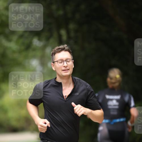 30.08.2026 - Elbe Triathlon Hamburg Antke Förster http://msf.ph/oto/10104110 30.08.2026 11:46:43 Laufen 1145 meine-sportfotos.de
